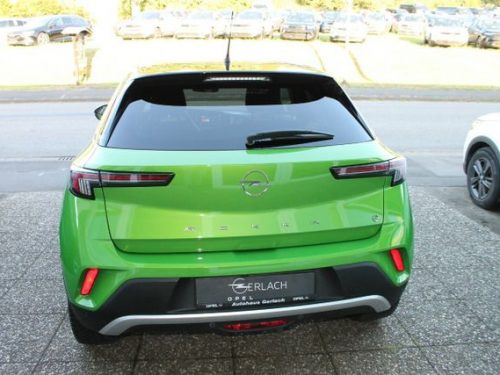 OPEL  Mokka e Ultimate, MATCHA GREEN/Ikone Gruen