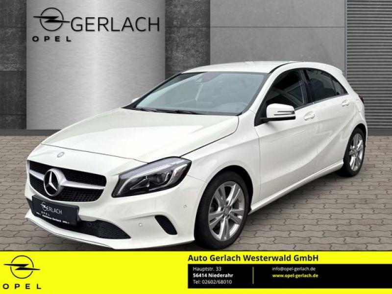 MERCEDES-BENZ  A 180 -Klasse BlueEfficiency Navi SHZ Parklenkas, CALCITWEISS/ZIRRUSWEISS